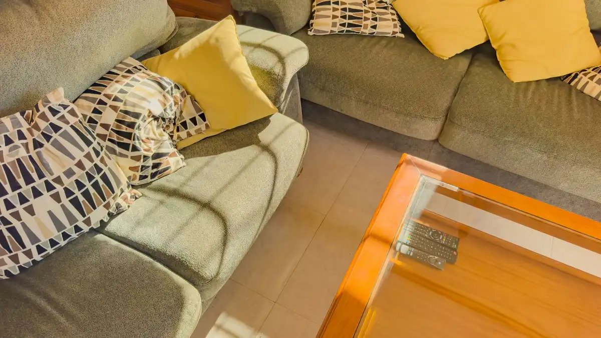 Sala d'estar de Casa o xalet en venda en Almogía amb Aire condicionat, Jardí privat i Terrassa