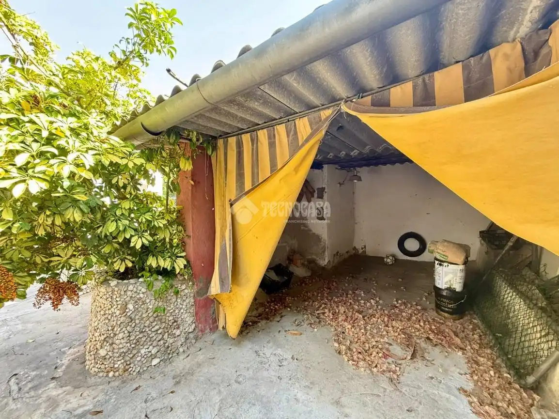 Casa o chalet en venta en Vilanova i la Geltrú con Aire acondicionado, Terraza y Piscina