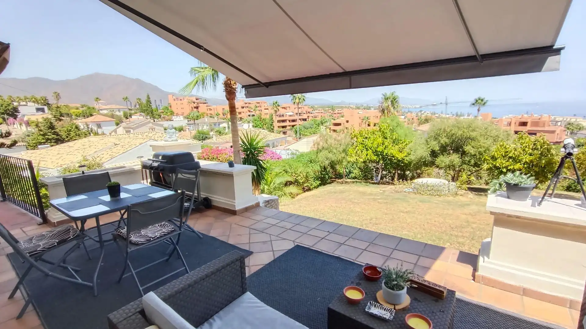 Detached house with garden for sale in Playa Bahía Dorada, imagen 5