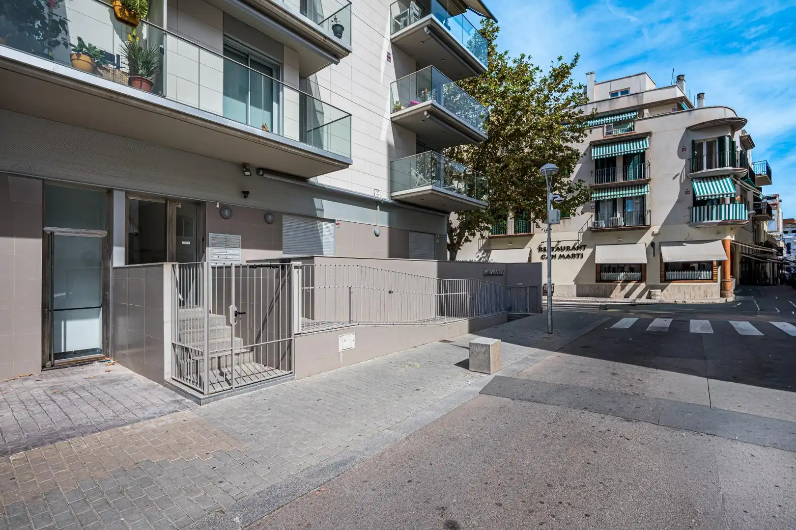 Vista exterior de Pis en venda en Sitges amb Aire condicionat, Calefacció i Terrassa