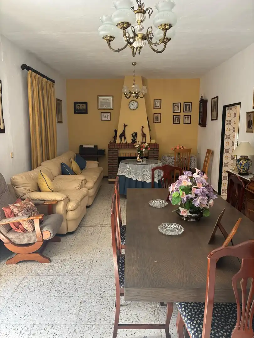 Casa rústica amb jardí en venda a San José del Valle, imagen 4