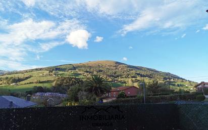 Vista exterior de Pis en venda en Ramales de la Victoria amb Terrassa