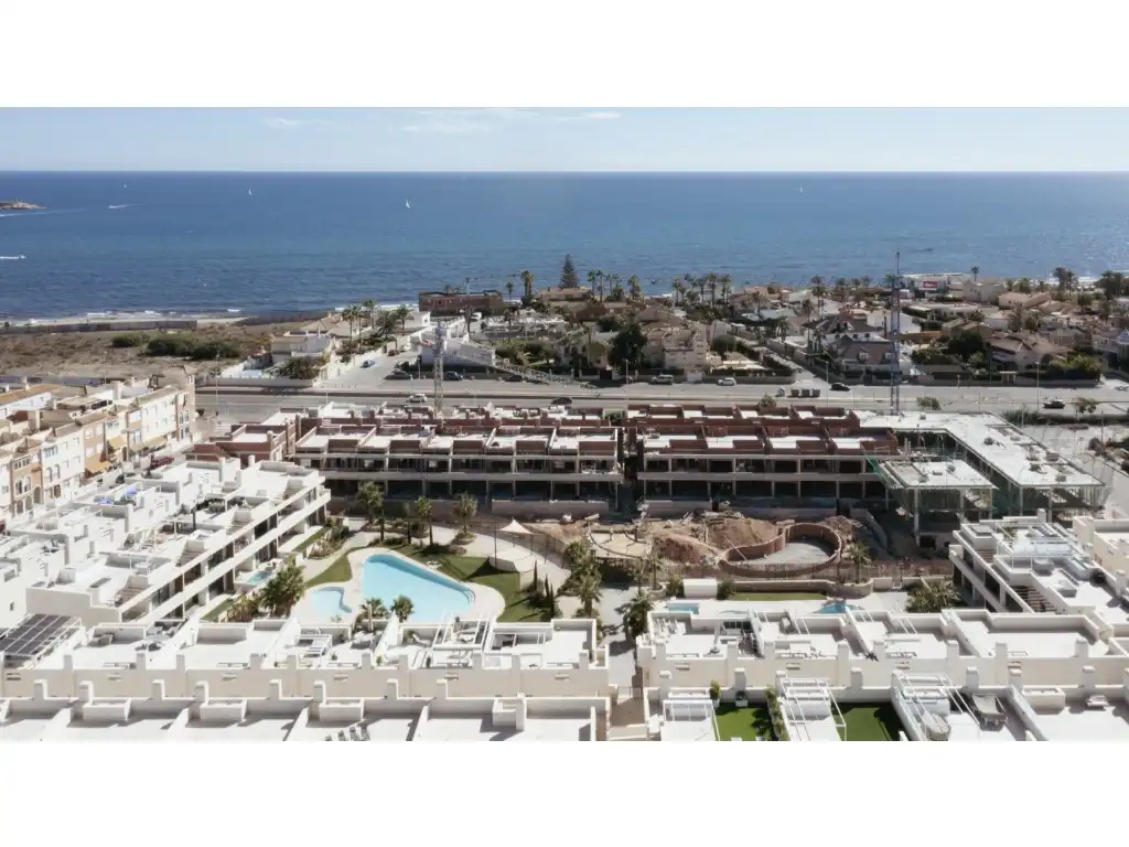 Bungalow con piscina en venta en Calle Nicolas Copernico, imagen 46