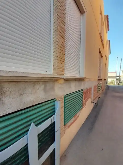 Außenansicht von Gebäude zum Verkauf in Orihuela