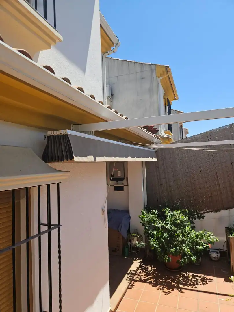 Casa a schiera con balcone in vendita a Periurbano Este - Campiña, imagen 2