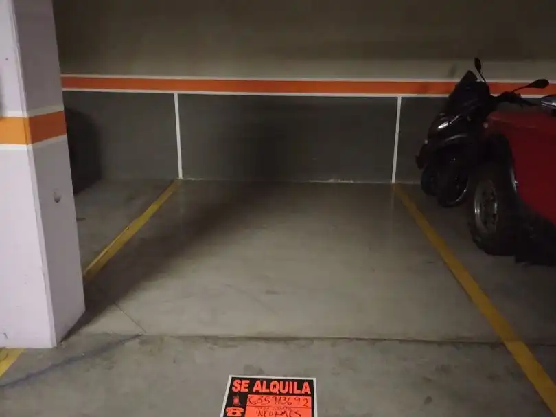 Parkplatz von Garage zur Miete in Guadalajara