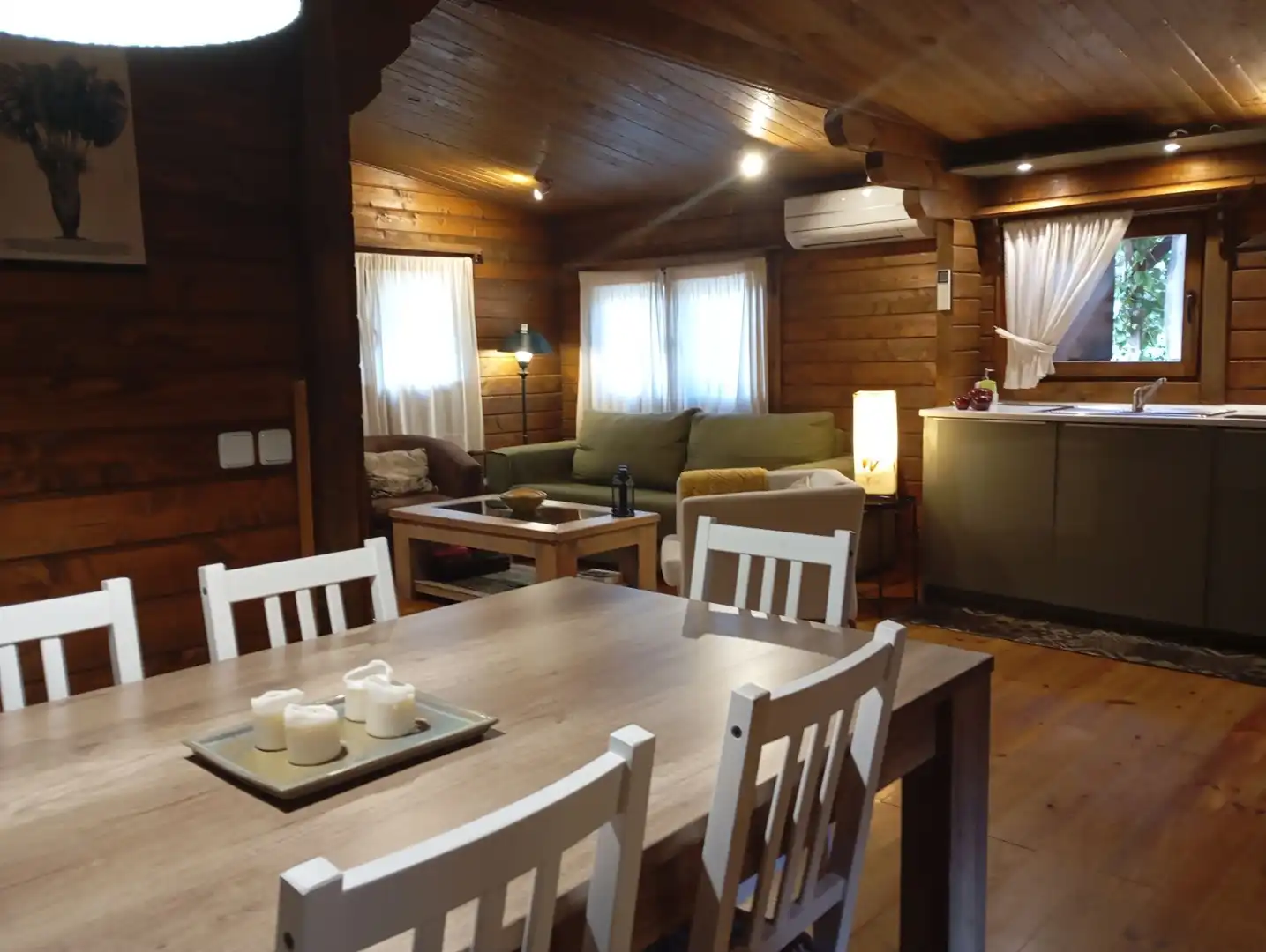 Sala d'estar de Casa o xalet en venda en Robledo de Chavela amb Aire condicionat, Calefacció i Jardí privat