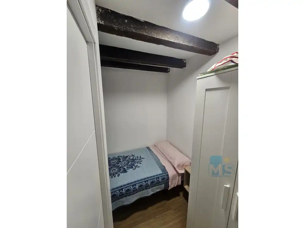 Bedroom of Flat for sale in Errenteria