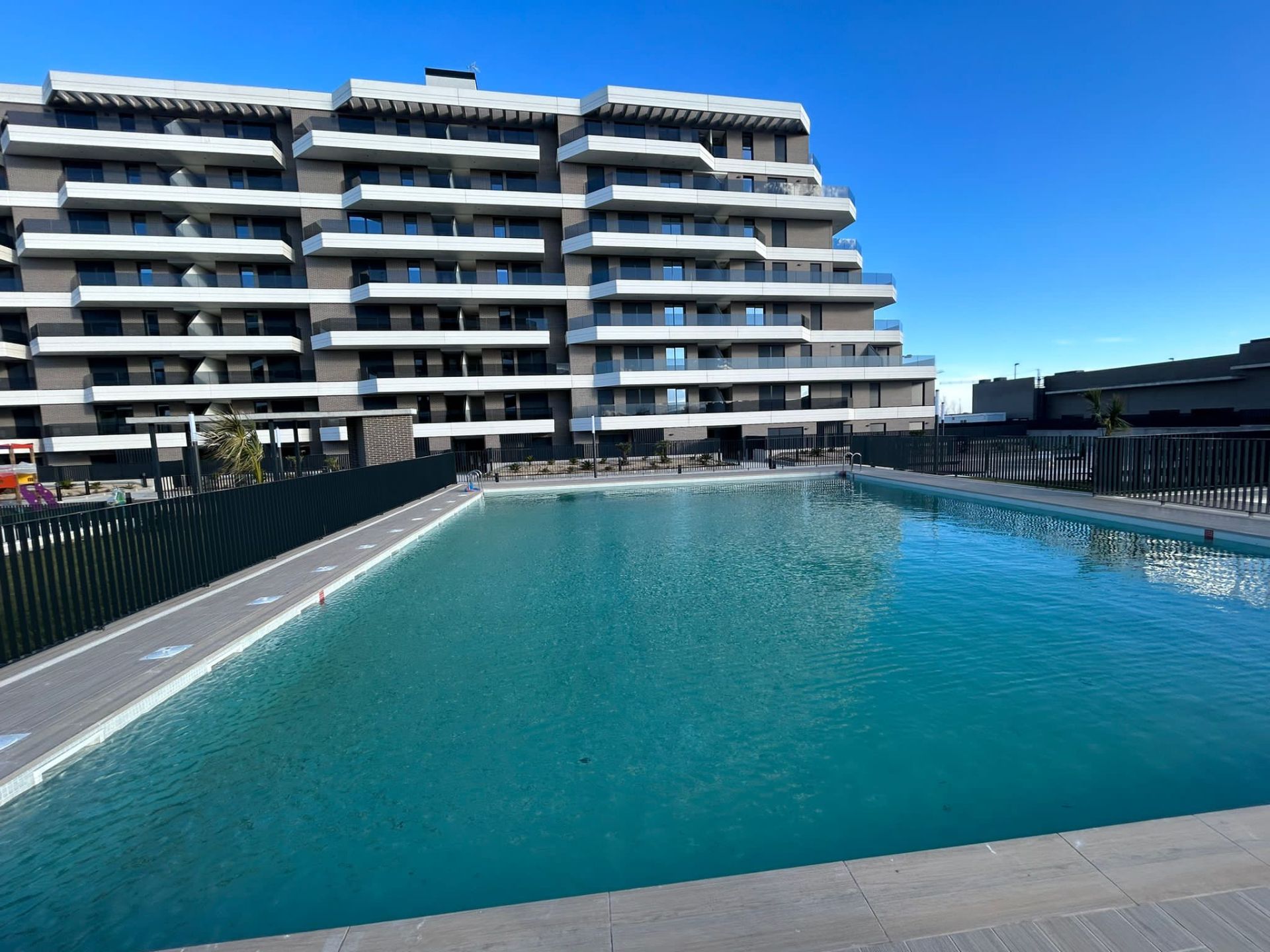 Swimming pool of Flat to rent in Tres Cantos  with Air Conditioner, Heating and Private garden