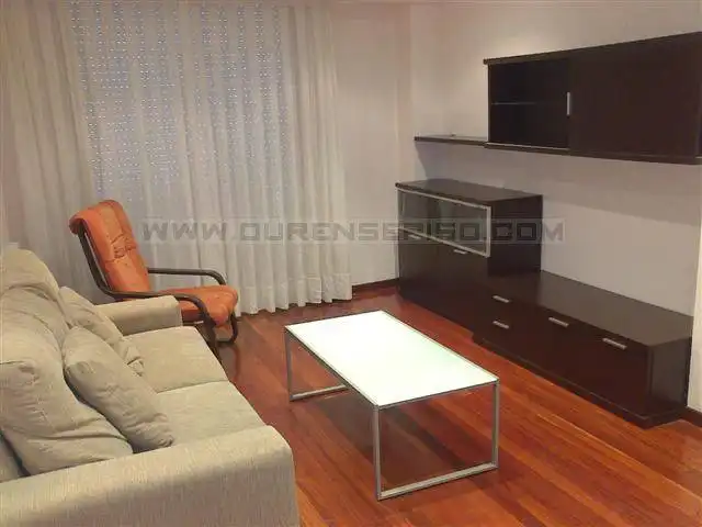 Sala de estar de Piso de alquiler en Ourense Capital  con Calefacción, Amueblado y Horno