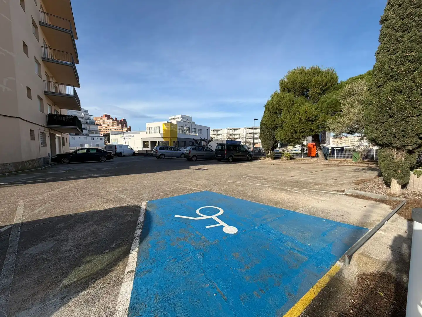 Parking of Apartments for sale in Roses  with Air Conditioner, Heating and Terrace