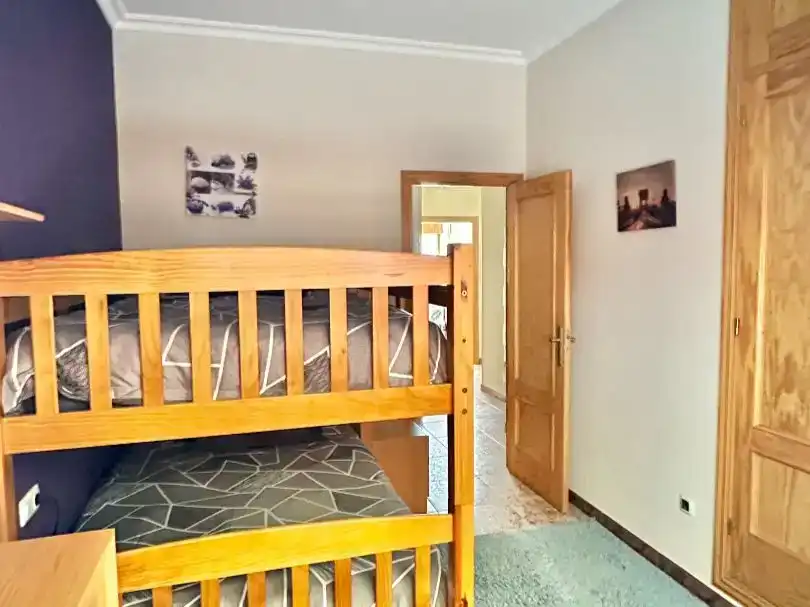 Schlafzimmer von Wohnung zur Miete in Poio mit Möbliert