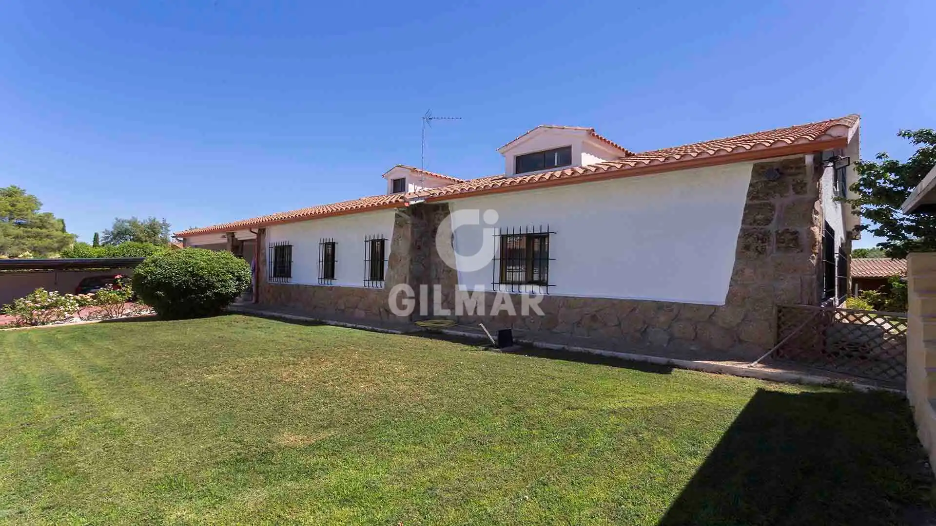 Garden of Houses for sale in Madrid  with Heating, Private garden and Swimming Pool