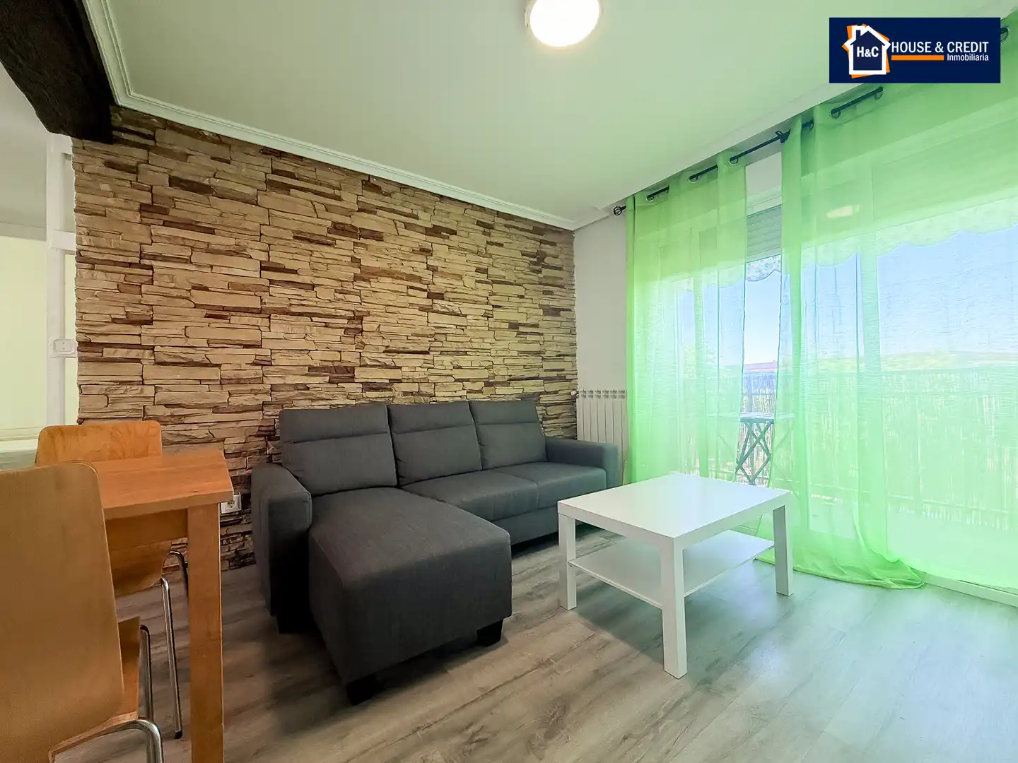 Living room of Flat for rent in Leganés  with Air Conditioner, Heating and Terrace