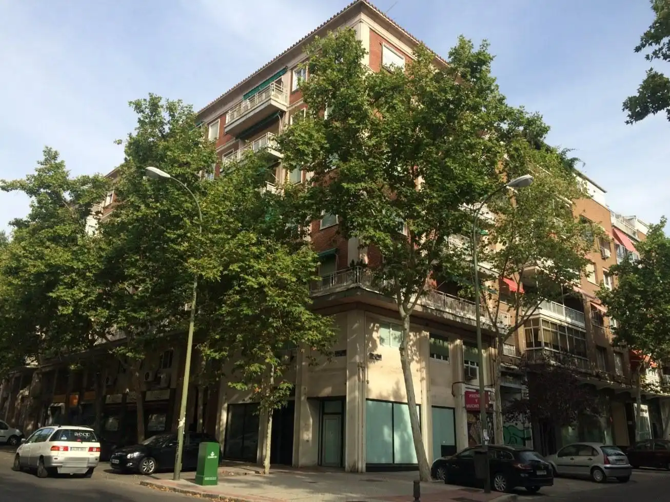 Vista exterior de Local de lloguer en Madrid