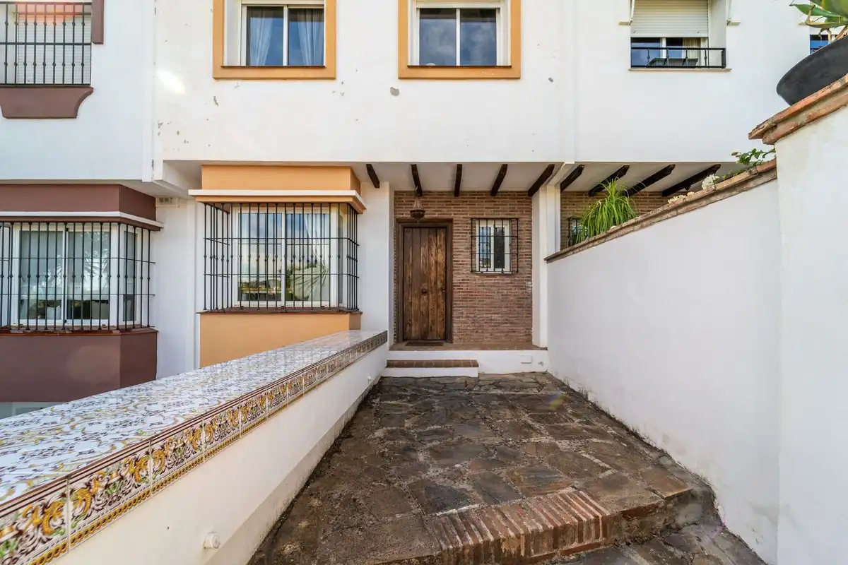 Casa con piscina en venta en Milla de Oro, imagen 6