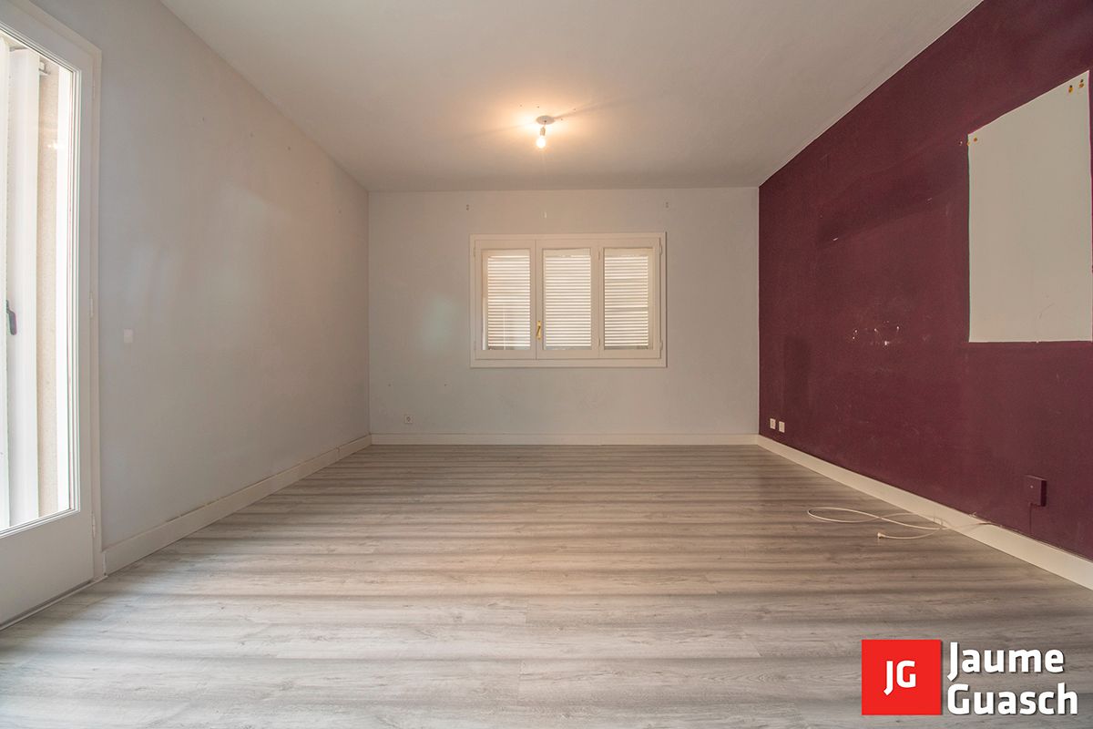 Sala d'estar de Pis en venda en Torredembarra amb Parquet i Balcó