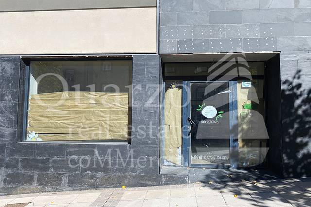 Local comercial en Alquiler en Calle Estocolmo en Sector Plaza de Toros