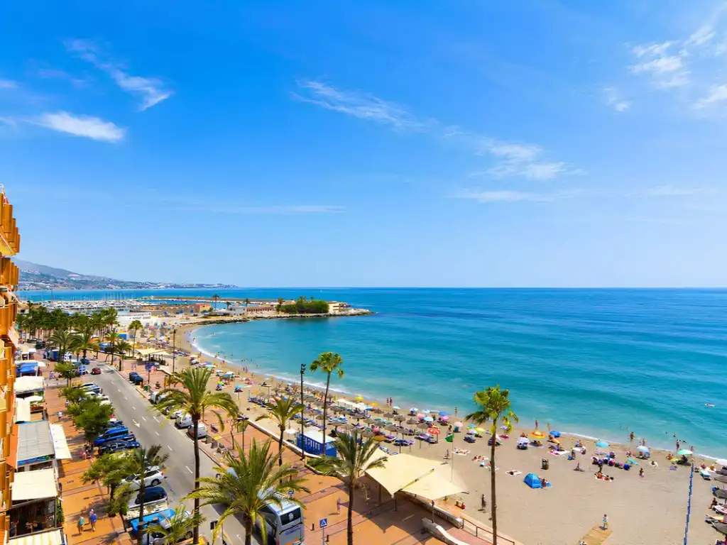 Vista exterior de Piso en venta en Fuengirola con Aire acondicionado, Terraza y Amueblado