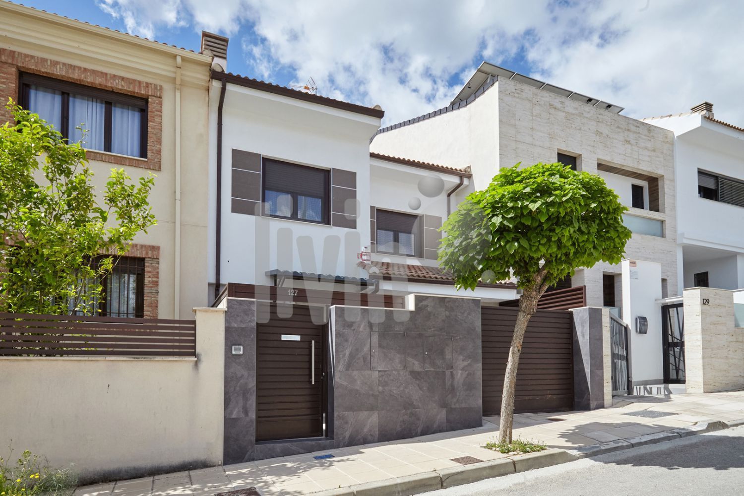 Exterior view of House or chalet for sale in  Jaén Capital  with Storage room