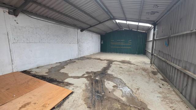 Nave industrial en Alquiler en Valdeolmos-Alalpardo