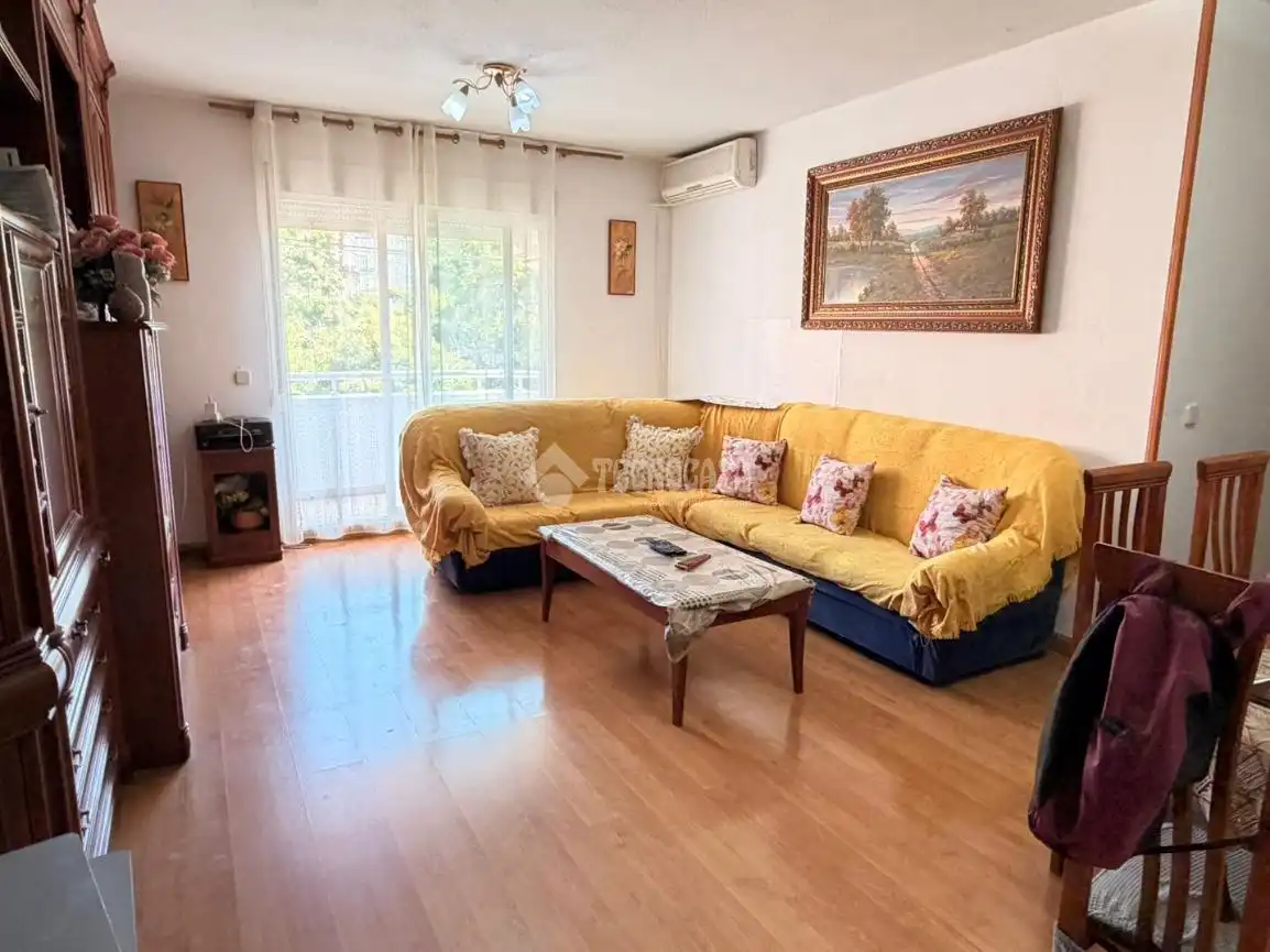 Sala de estar de Piso en venta en Valdemoro con Calefacción, Terraza y Trastero
