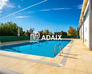 Swimming pool of Duplex for sale in Cáceres Capital  with Air Conditioner, Terrace and Swimming Pool