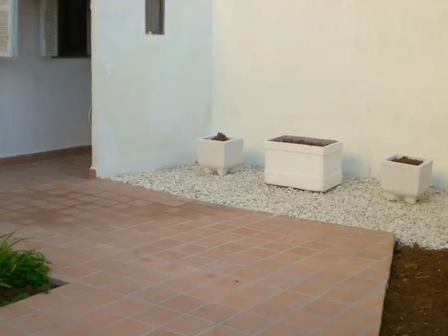 Pis amb jardí en venda a Calle Pilar Montaner 3
