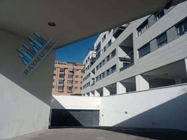 Garaje en Venta en Calle NOGAL en Solagua