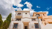 Exterior view of Single-family semi-detached for sale in Benahavís  with Balcony