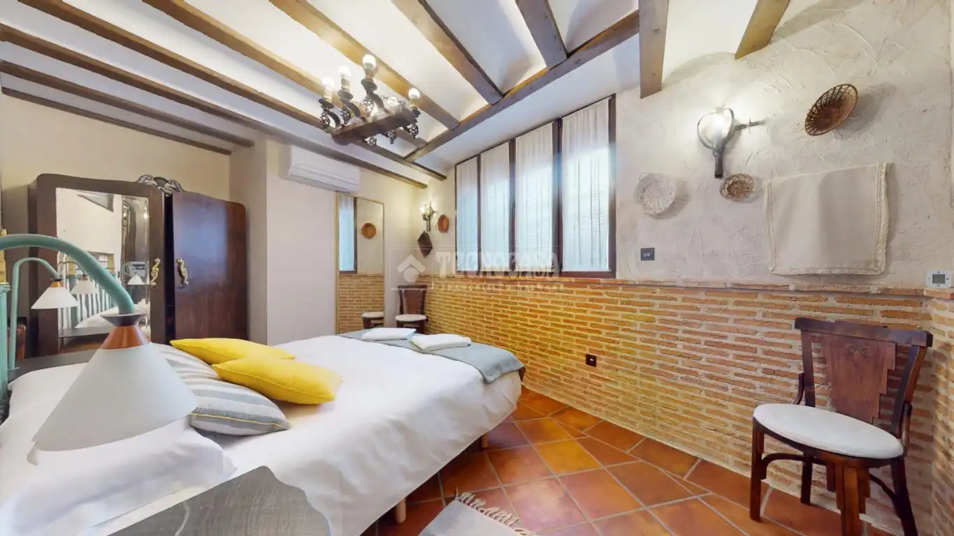 Habitación de Casa adosada en venta en Horche con Aire acondicionado y Calefacción