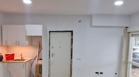 Foto 2 de Piso en venta en Calle de Maqueda, Aluche, Madrid Capital