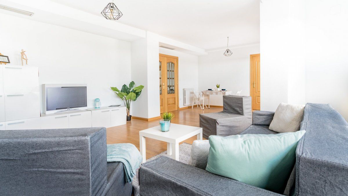 Sala d'estar de Àtic en venda en  Zaragoza Capital amb Aire condicionat, Calefacció i Jardí privat