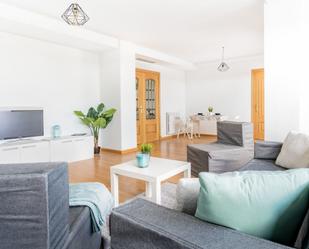Sala d'estar de Àtic en venda en  Zaragoza Capital amb Aire condicionat, Terrassa i Balcó
