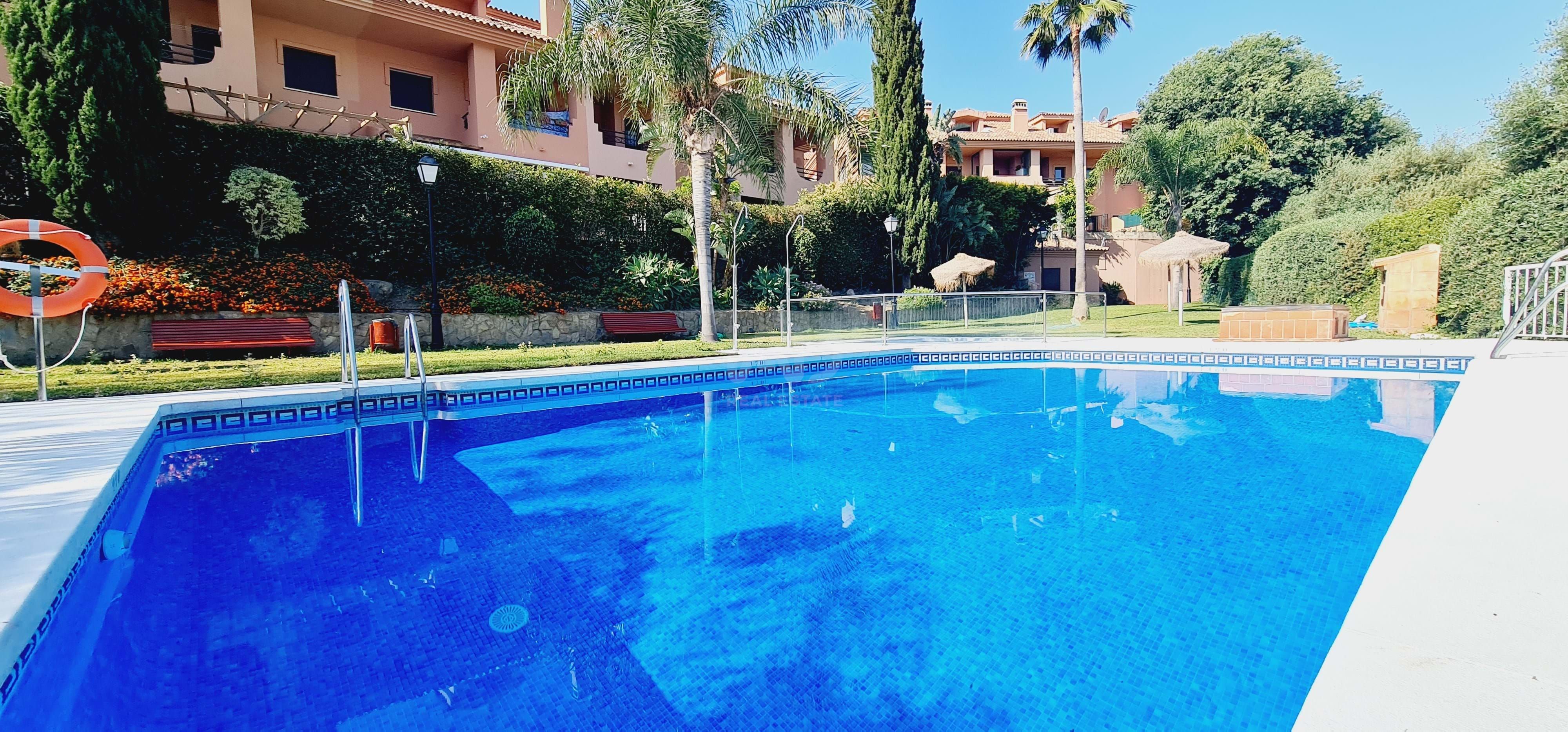 Piscina de Casa o chalet en venta en Benalmádena con Aire acondicionado, Calefacción y Terraza