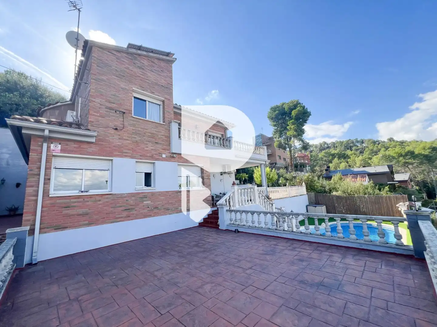 Exterior view of Houses for sale in Sant Andreu de la Barca  with Air Conditioner, Heating and Private garden