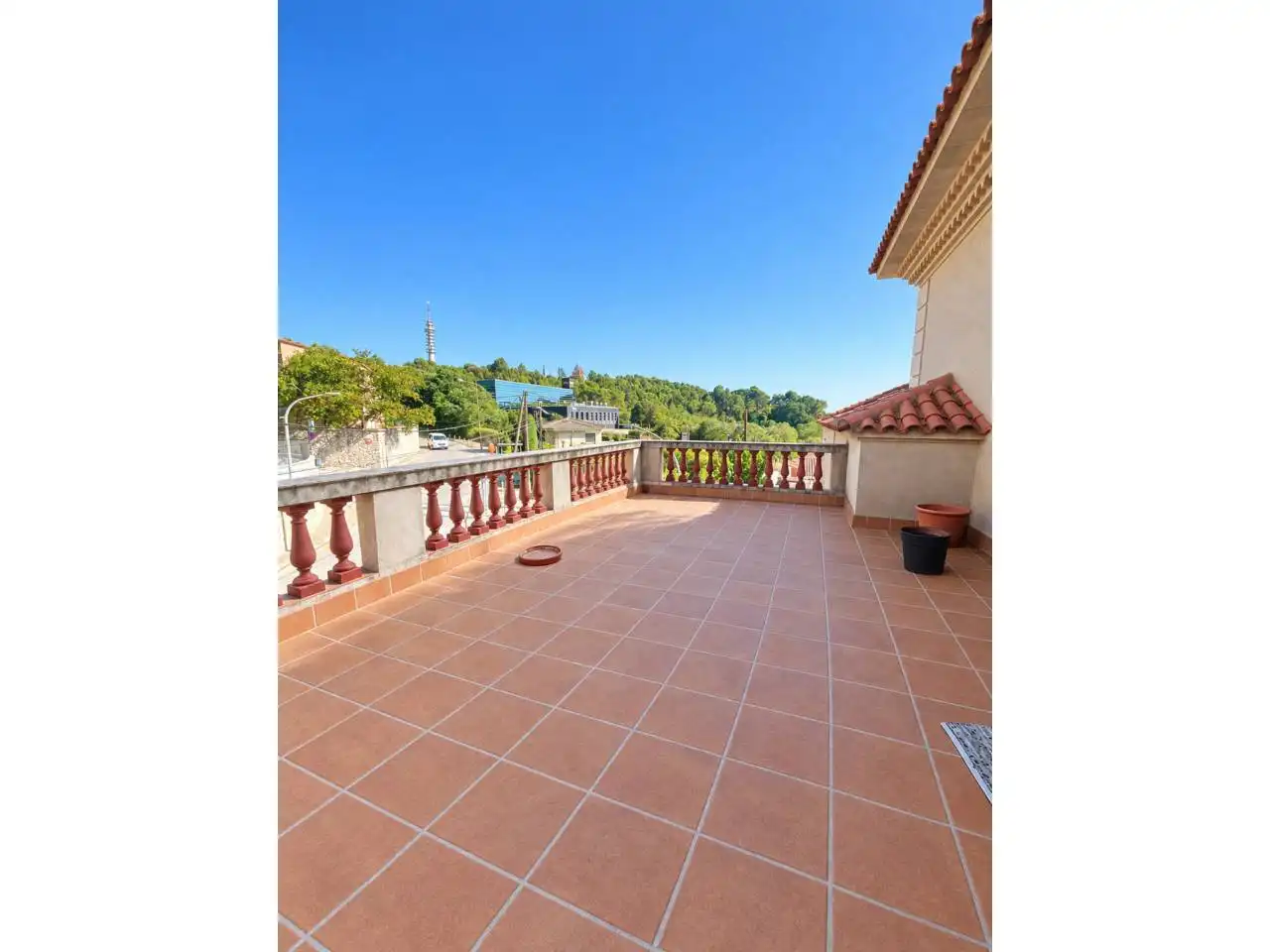 Appartement à louer à Calle Regiment de Baza