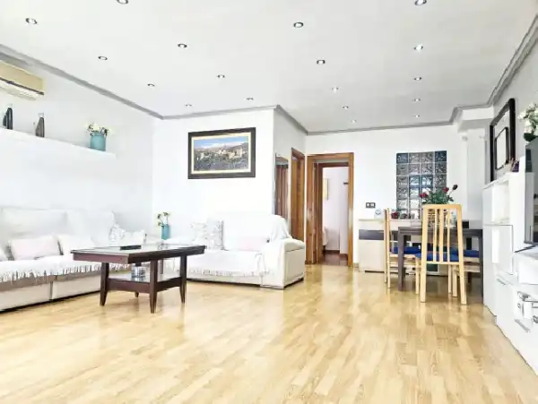 Sala d'estar de Dúplex en venda en Orihuela amb Aire condicionat, Terrassa i Traster