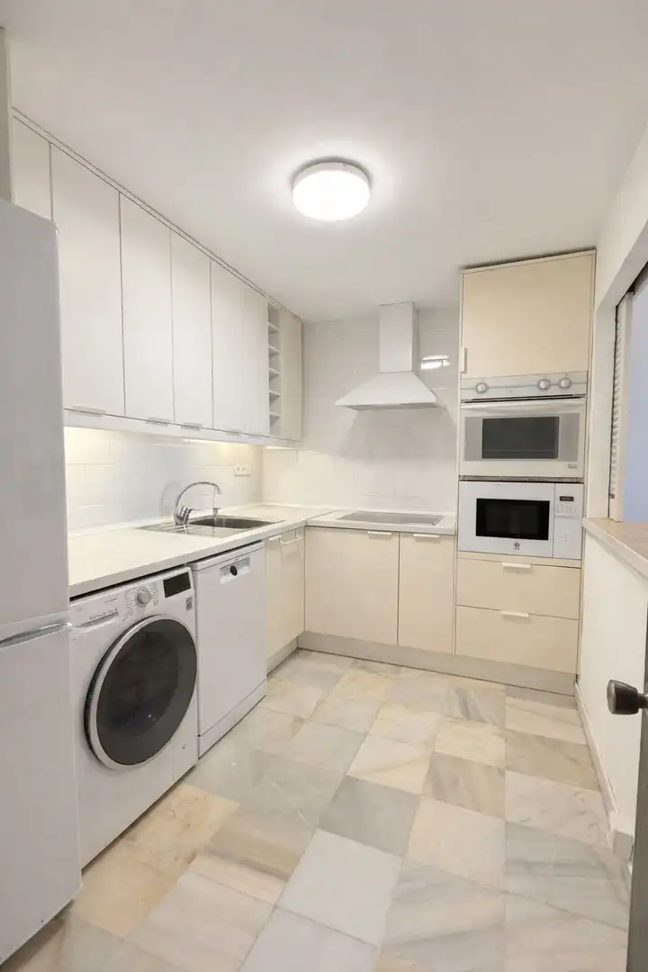 Kitchen of Flat for sale in Marbella  with Air Conditioner and Terrace