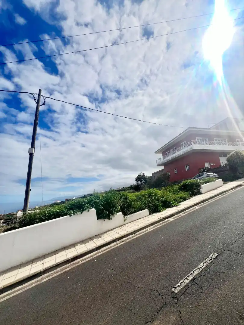 Vista exterior de Casa o xalet en venda en San Juan de la Rambla amb Jardí privat, Terrassa i Balcó