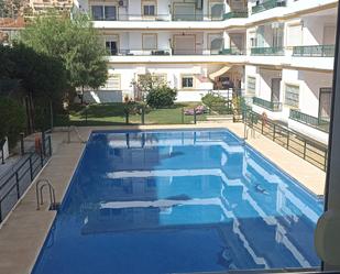 Piscina de Pis de lloguer en Mijas amb Aire condicionat, Terrassa i Moblat