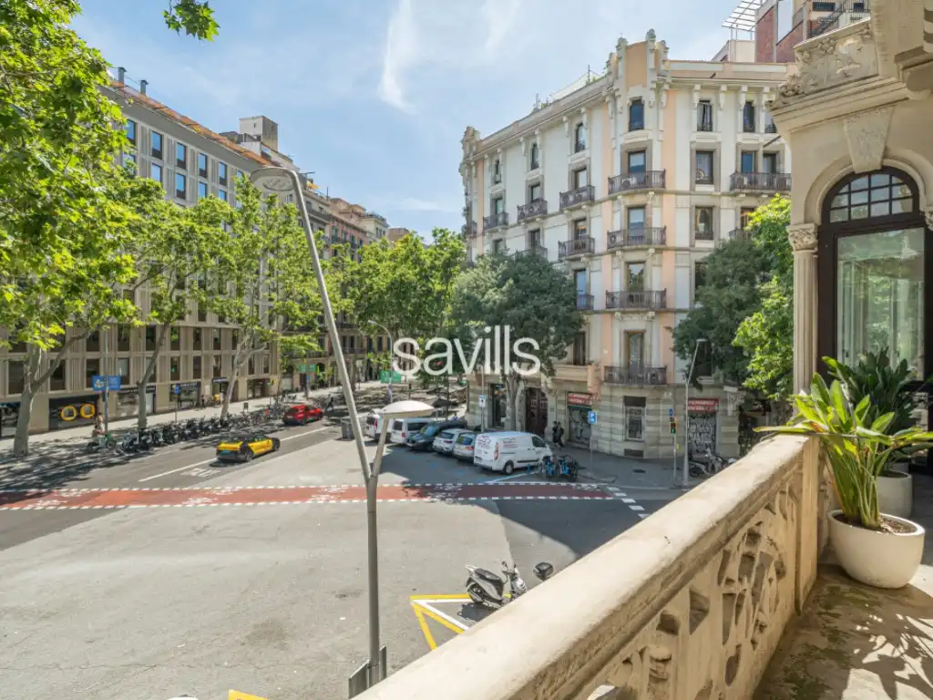 Vista exterior de Apartament en venda en Barcelona amb Piscina, Moblat i Balcó