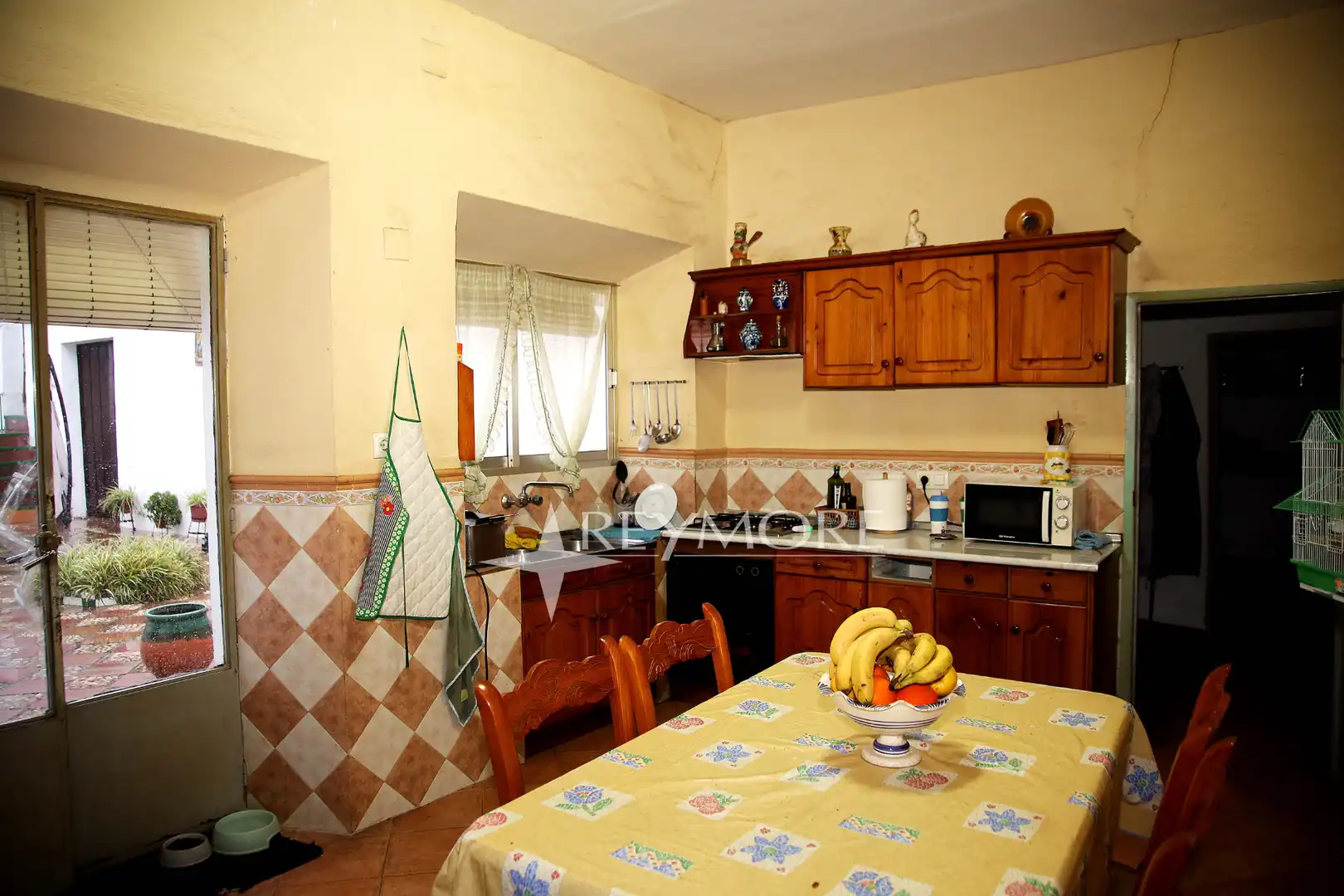 Cocina de Casa o chalet en venta en Bujalance con Jardín privado, Trastero y Piscina