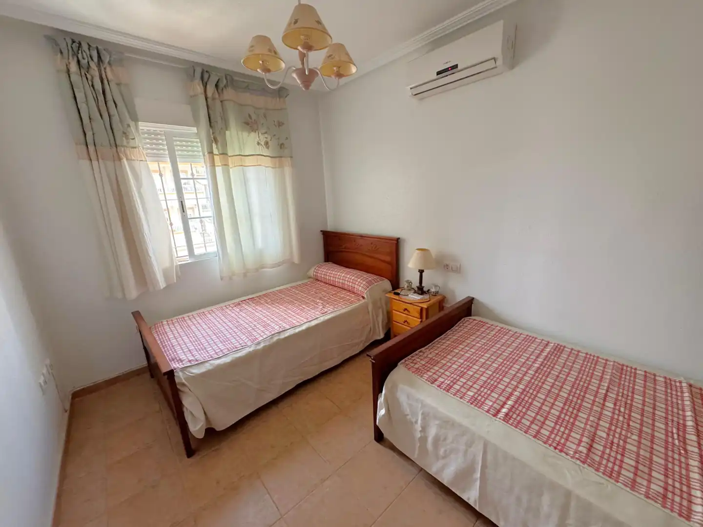 Habitación de Casa o chalet en venta en San Pedro del Pinatar con Aire acondicionado, Terraza y Amueblado
