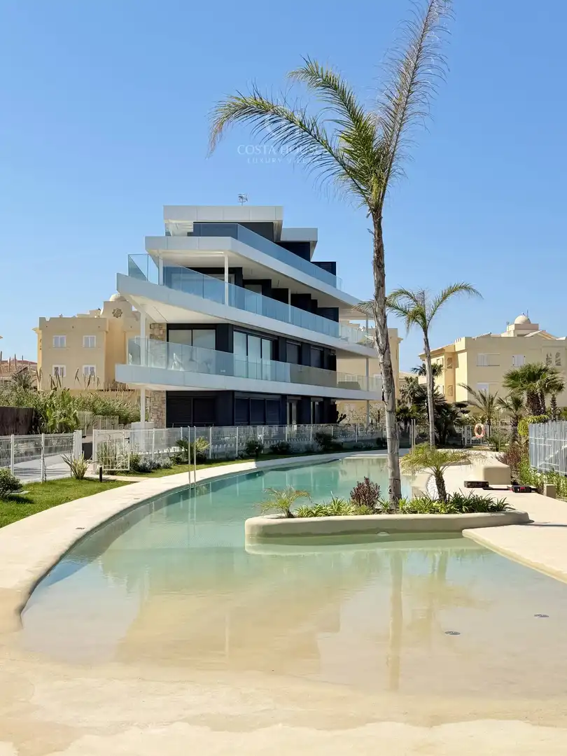 Vista exterior de Ático en venta en Dénia con Aire acondicionado, Calefacción y Jardín privado