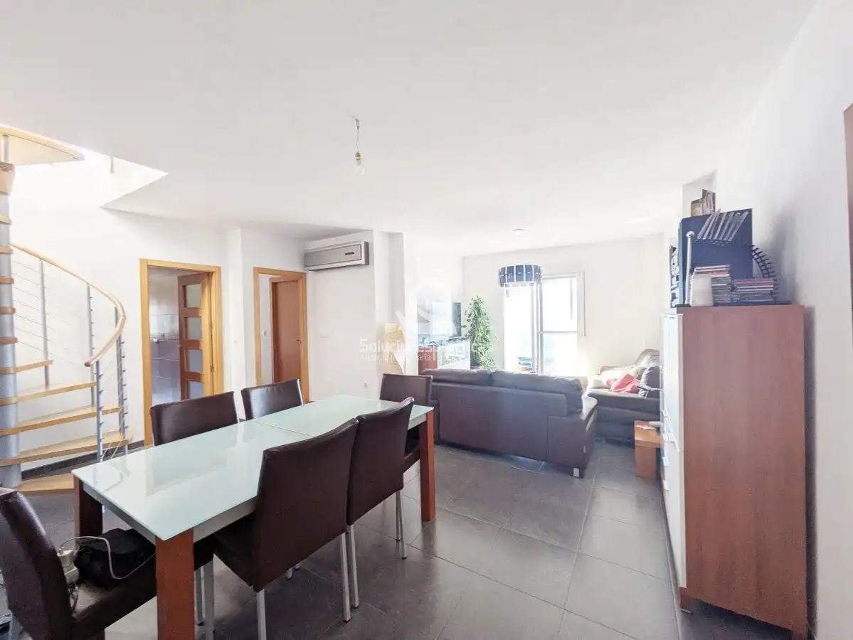Sala de estar de Ático en venta en Los Villares con Aire acondicionado, Terraza y Trastero