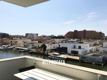 Piso con piscina en venta en De La Platja