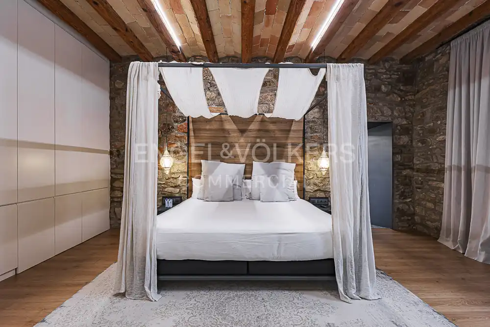 Dormitori de Finca rústica en venda en Calders amb Aire condicionat, Calefacció i Jardí privat