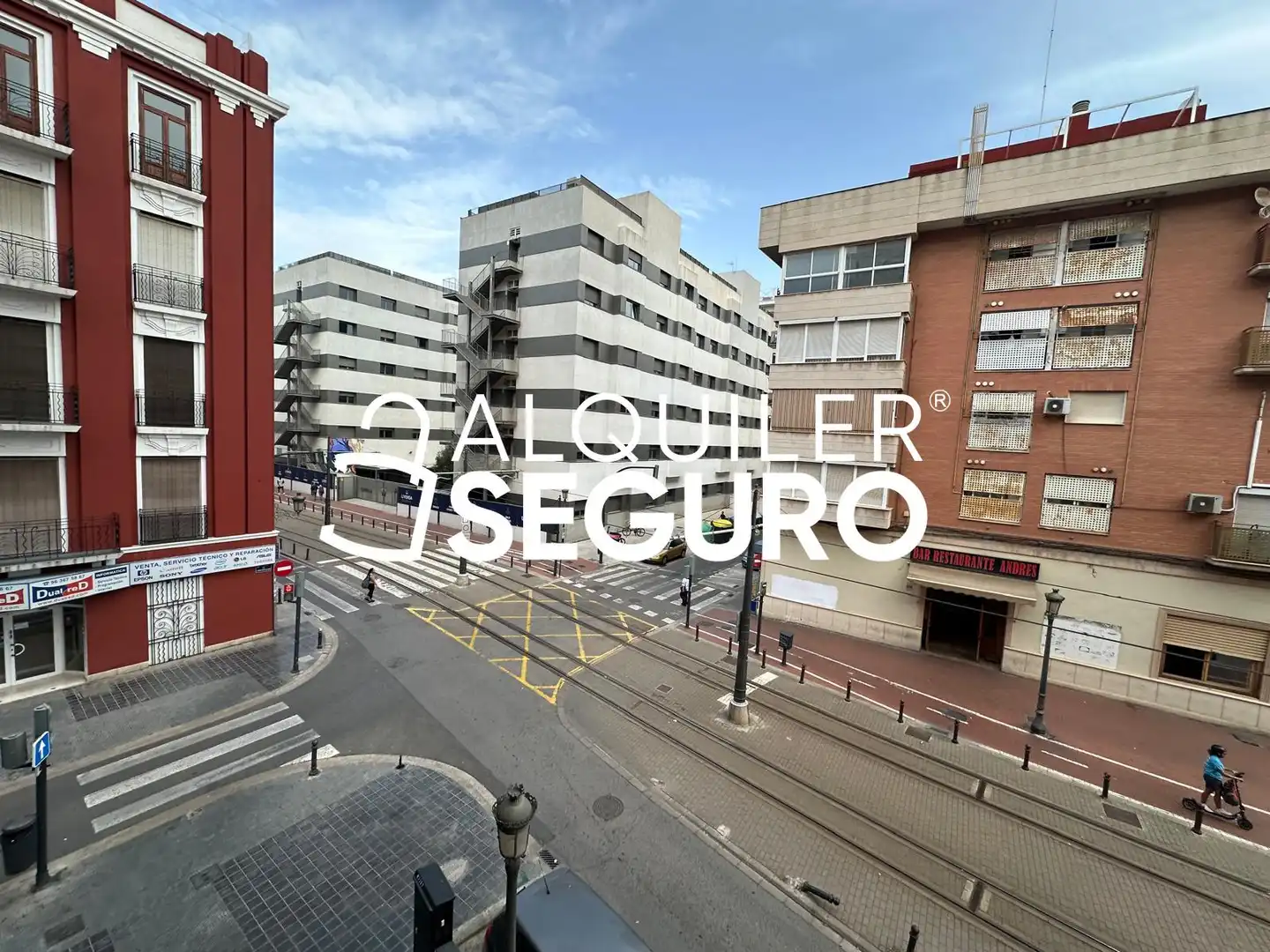 Exterior view of Flat for rent in Valencia  with Air Conditioner and Furnished