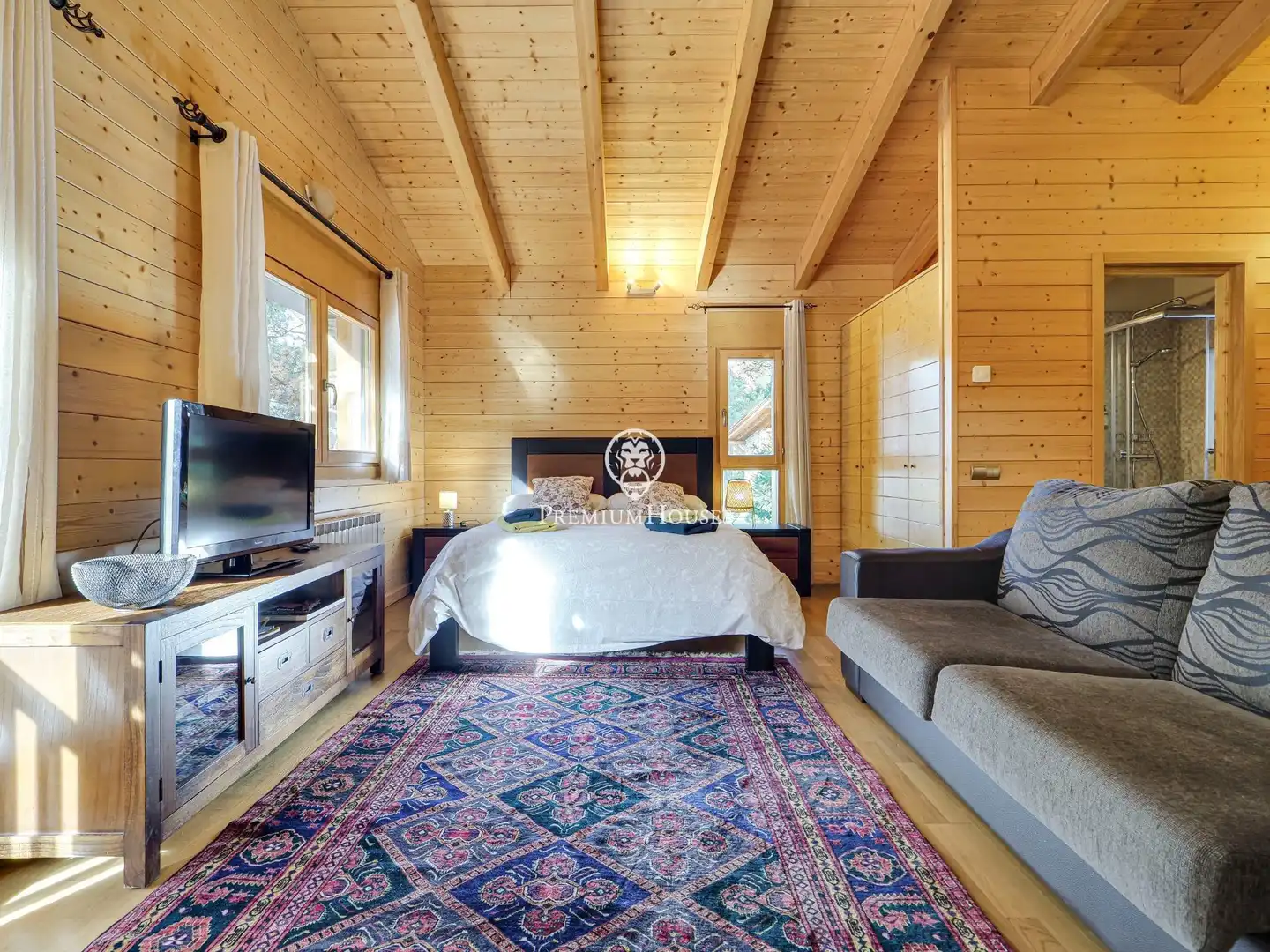 Dormitori de Casa o xalet en venda en Alp amb Calefacció, Jardí privat i Parquet